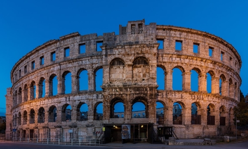 Das Amphitheater in Pula