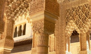 Kapitelle in der Alhambra